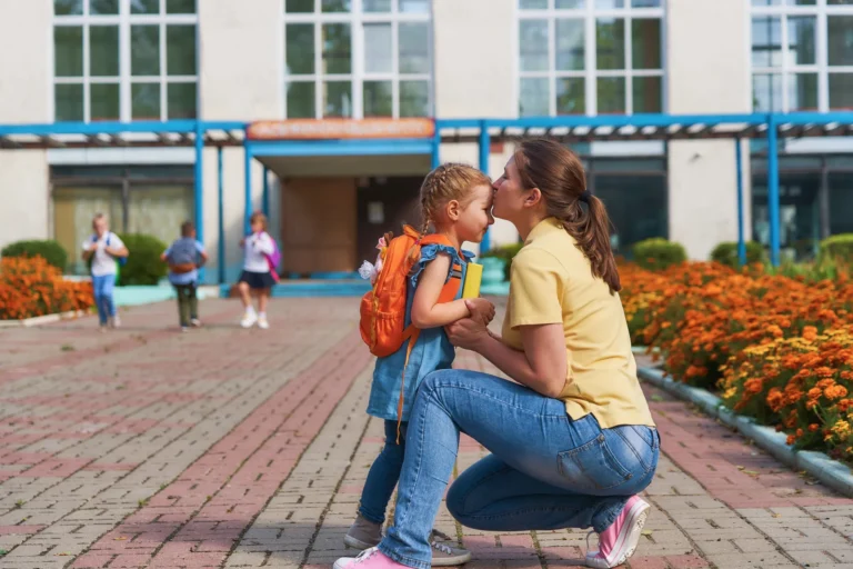 Jak przygotować dziecko do&nbsp;pójścia do&nbsp;przedszkola? Poradnik młodego rodzica